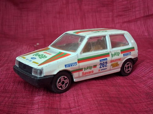 Bburago fiat uno - turbo, ie