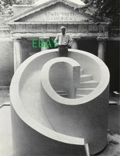 Photographie de ISAMU NOGUCHI
