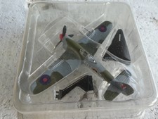 avion métal miniature 