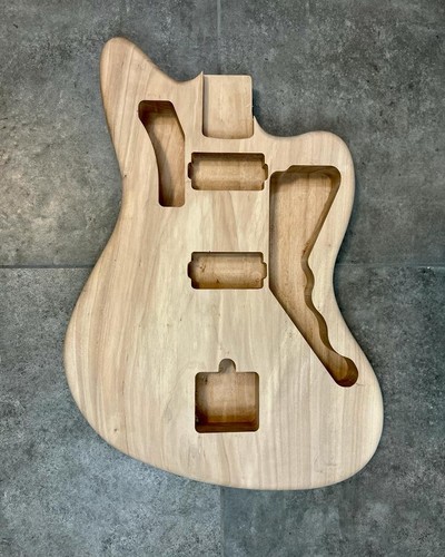Corps jazzmaster - corps,
