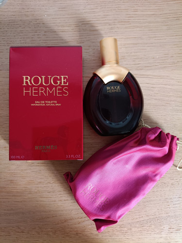 Eau toilette rouge - toilette,