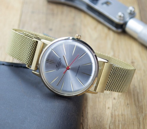 Poljot vympel poignet montre - poljot,