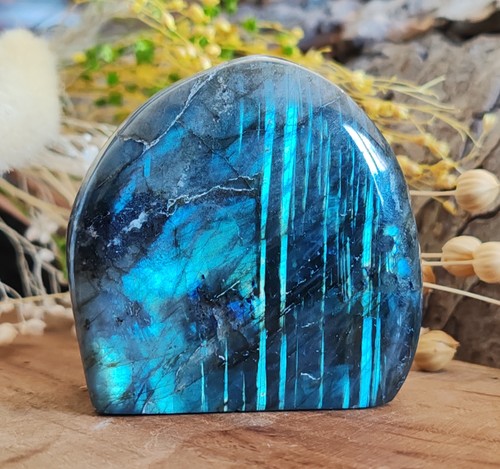 Forme libre labradorite - forme, en