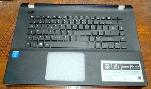 Plasturgie haute clavier - +,