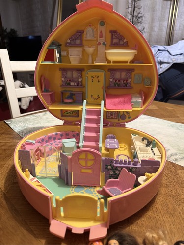 Lucy locket polly pocket - locket,
