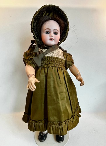 Belle poupée ancienne dep - belle,