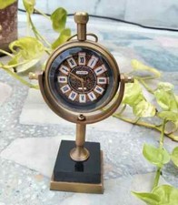 Ancienne horloge de bureau en