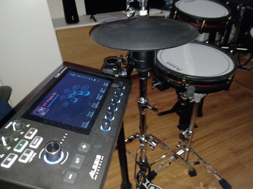 Alesis strata club kit - alesis,
