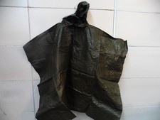Lot 7 - Poncho militaire et