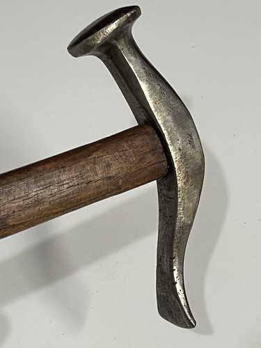 Outil ancien marteau - outil,