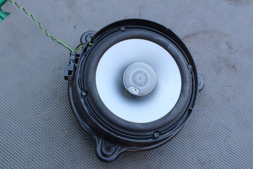 Enceinte avant droite v424 - avant,