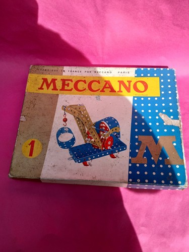 Boite ancienne pleine - boite,