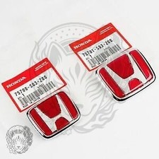 Jeu d'insignes rouges