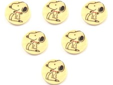 LOT 6 BOUTONS BOIS : rond motif Snoopy 15mm (01)