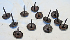 Lot de 12 anciens clous de