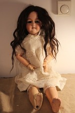 Ancienne grande poupée