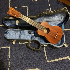 Ukulélé YUK-100