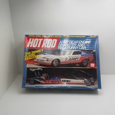 1/16 Revell 7464 HOTROD Army Rear Engine Dragster and Vega Funny Car