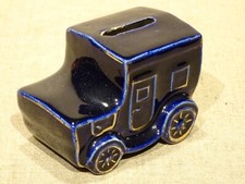 Ancienne tirelire à casser