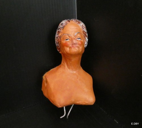 Tete femme sculptee signée - tete, de