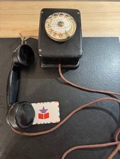 Téléphone mural vintage