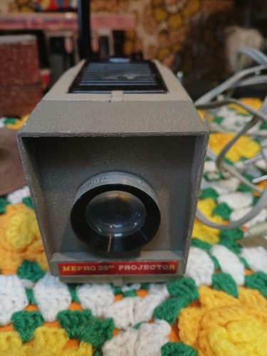 Projecteur diapositives - projecteur,