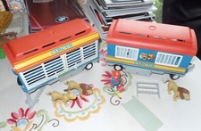 PLAYMOBIL : 3517 et 2 fois ref 3514 : CAGE et 2x les roulottes ( 3510 , 3553 )