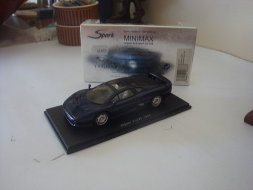 Spark s0767 jaguar xj - jaguar, 220