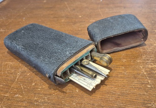 Etui mathématique en - etui,