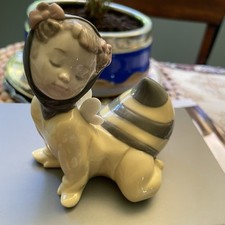 NAO By  Lladro 1473 My Little Bumble Baby in BEE costume 3.75” Tall