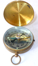 INSTRUMENT DE MESURE ANCIENNE BOUSSOLE  EN LAITON VERNI
