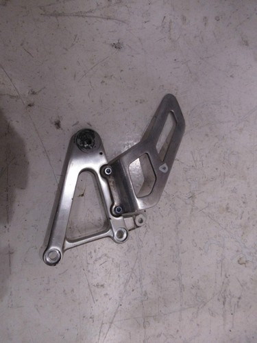 Platine repose pied avant