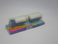 Camion Volvo + remorque -