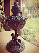 ANCIENNE LAMPE A PÉTROLE