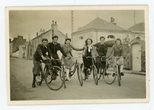 PHOTO SNAPSHOT amateur, old bicycle bicycle velociped