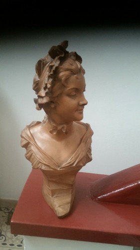 Buste femme terre - buste,