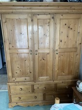 Armoire En Bois 