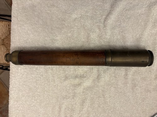Lunette longue vue marine - de, a
