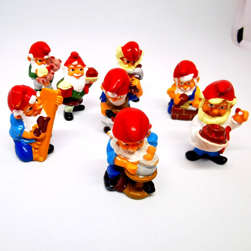Lot figurines kinder - 8,