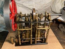 Modèle de machine à vapeur vive "Gorgan" / Modell der Dampfmaschine "Gorgan" 