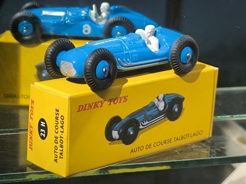 Dinky toys auto - toys, h