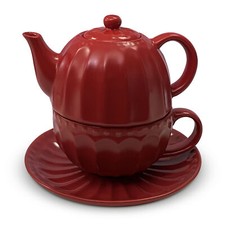 Théière Tasse Et Soucoupe En