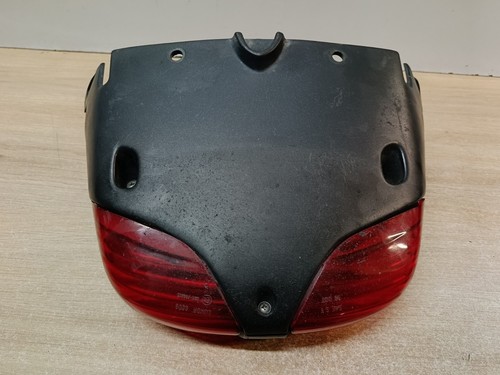 Feu arrière moto aprilia - un,