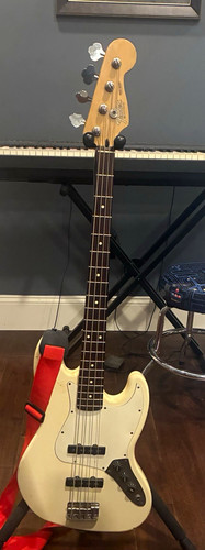 Fender precision bass string - precision,