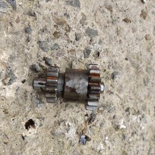 Pignon Démarreur daelim 125