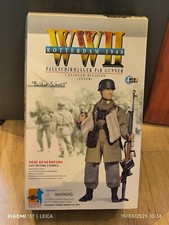 Action Figure 1/6 - Dragon Baldur Schnell Fallschirmjager PzB39 Gunner - DID BBI