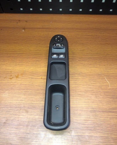 Commandes vitres - , et