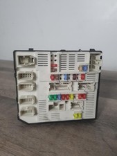 Porte fusible RENAULT LAGUNA 3