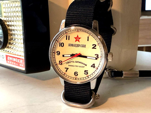 Montre bracelet soviétique - montre-bracelet,