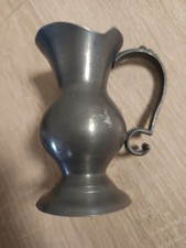 Pichet, cruche petite carafe en étain